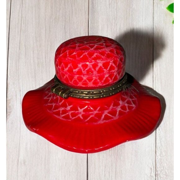 Red Hatters Trinket Box Ceramic Hat Trinket/Pill Box With Bow Shaped Lid & Hinge - Picture 4 of 7